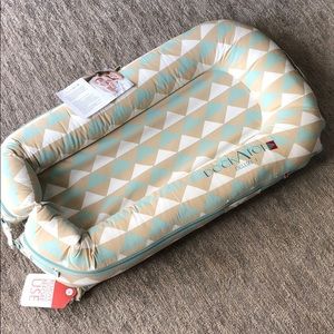 DockAtot Deluxe+ Cover